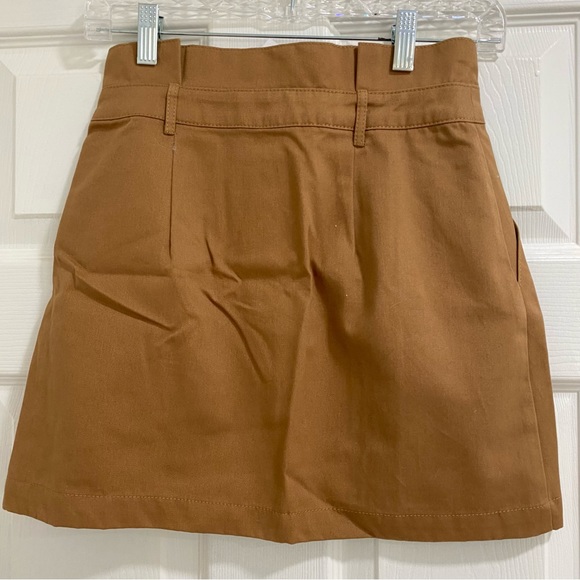 NWT Topshop Tan Ruffle Button Mini Skirt add 2 XS - Picture 3 of 6
